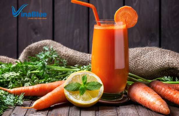 Nước ép rau củ chứa nhiều enzyme và chất sơ giúp hệ tiêu hoá hoạt động khoẻ mạnh