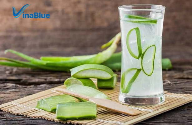 Nước nha đam giúp làm dịu niêm mạc ruột